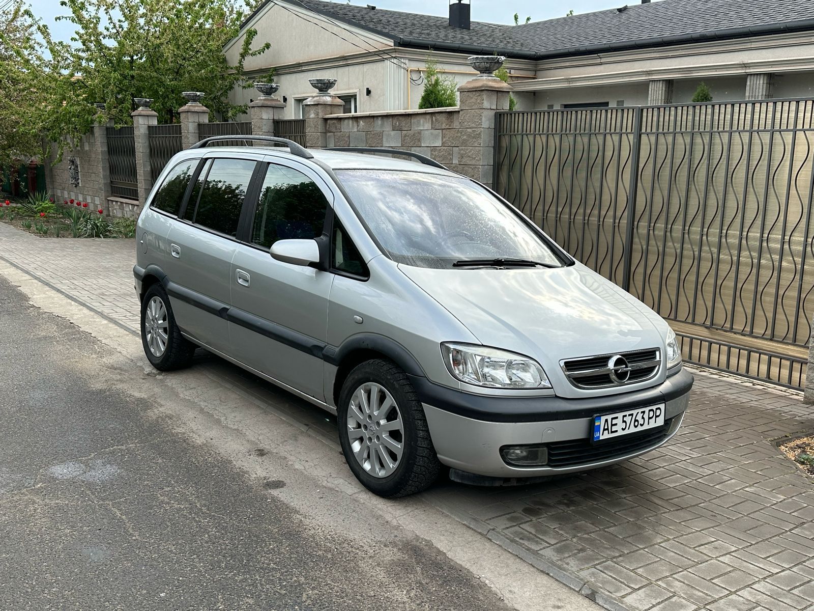 Opel  zafira ,7 -местный