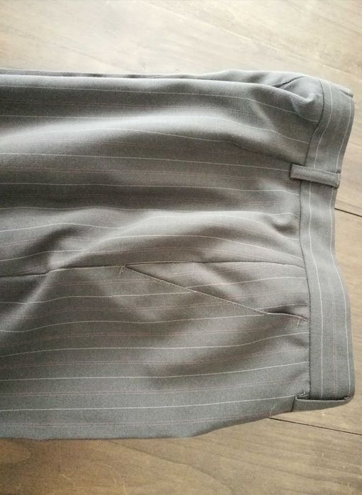 Fato calça e casaco - corte; muito bonito e confortável.