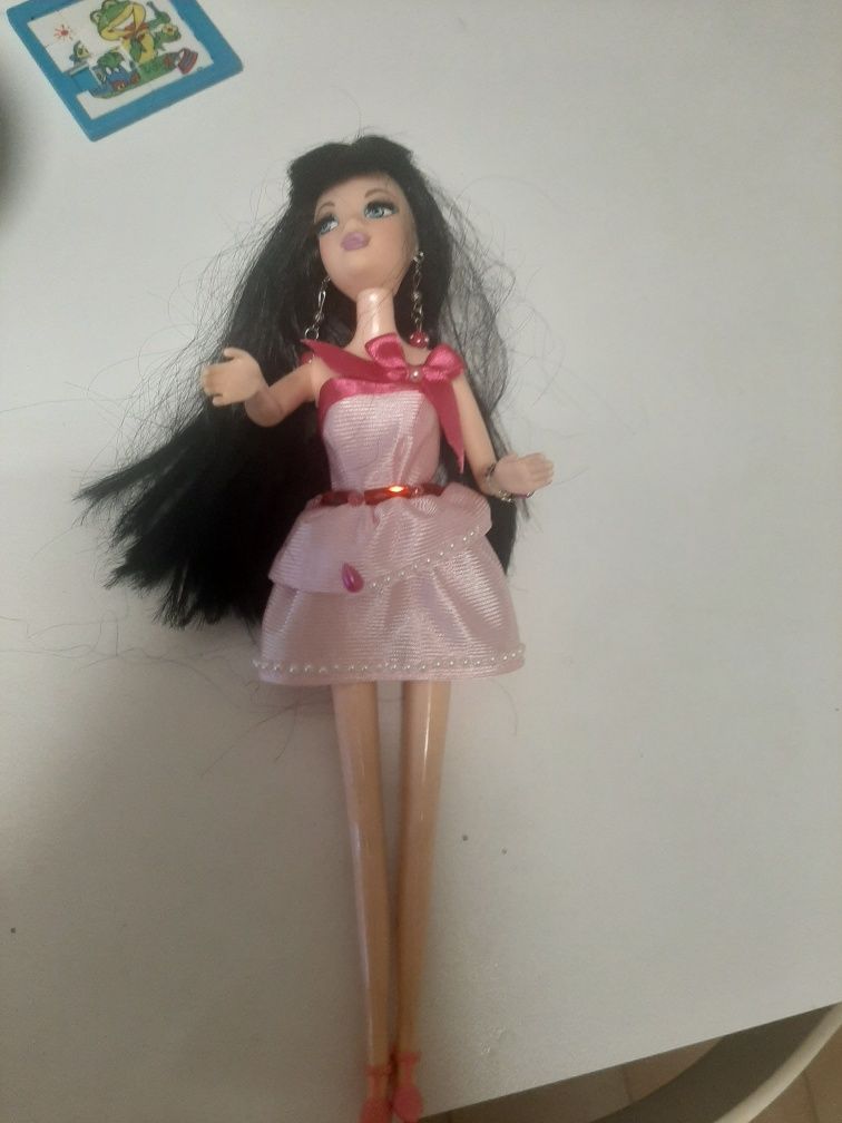 Barbie cabelo preto