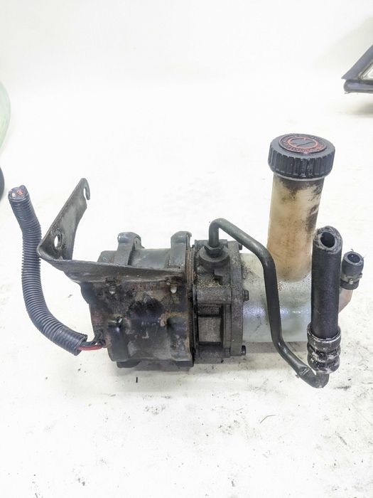 Citroen Saxo Peugeot 106 1.4 Pompa Wspomagania
