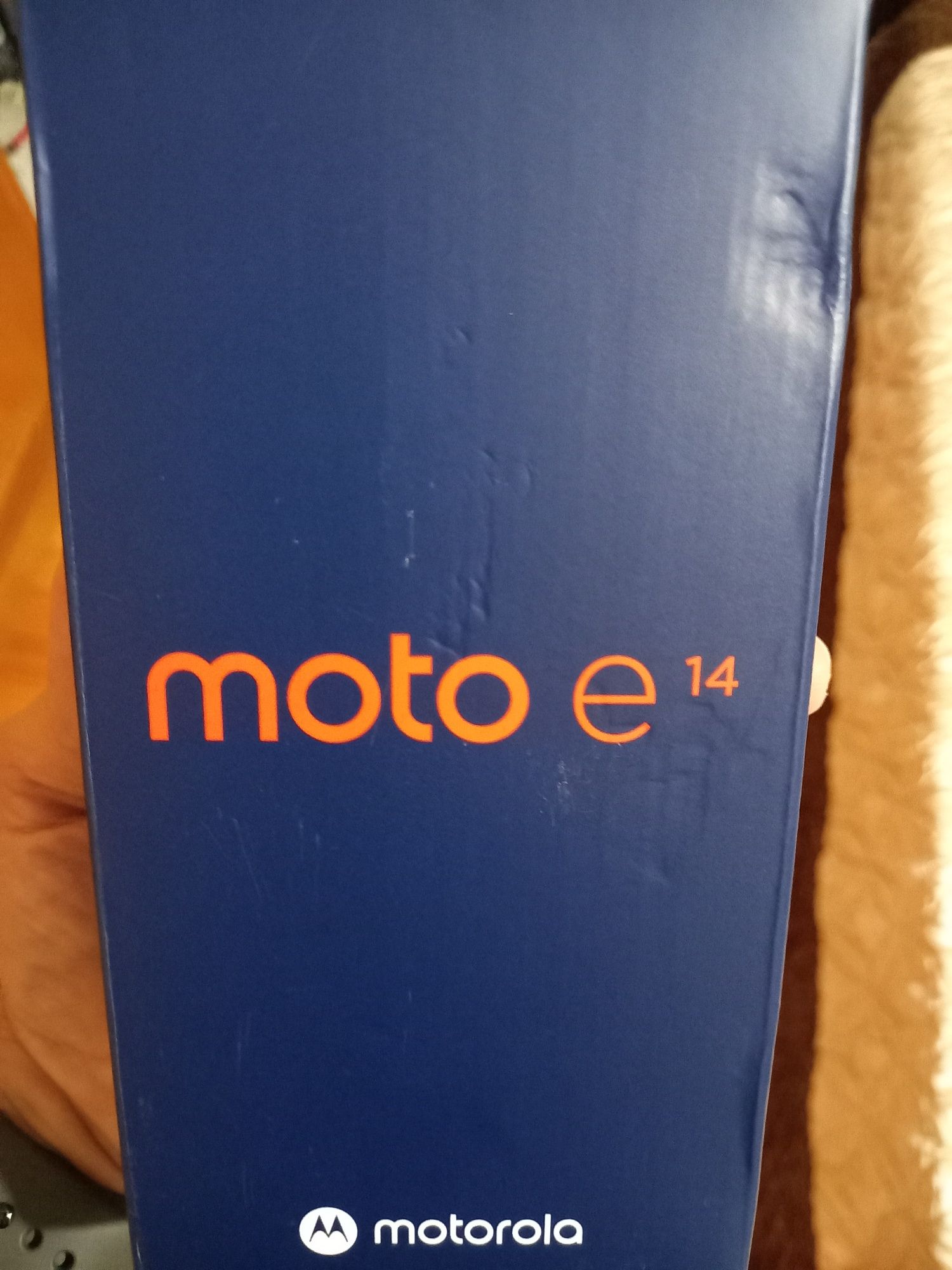 Motorola Moto E14