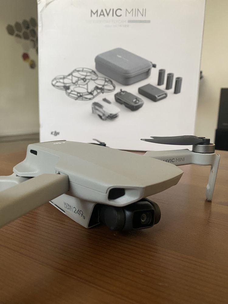 DJI MAVIC MINI fly more combo