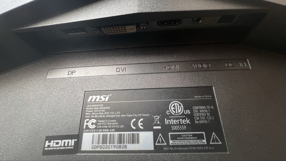 Monitor Curvo MSI Optix MAG24C