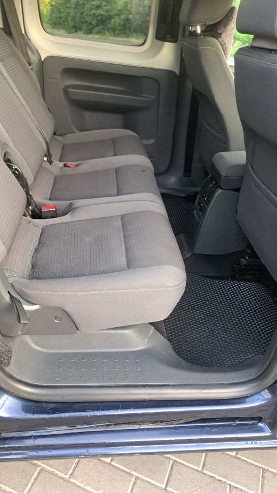 Продаж Volkswagen Caddy 2011 рік