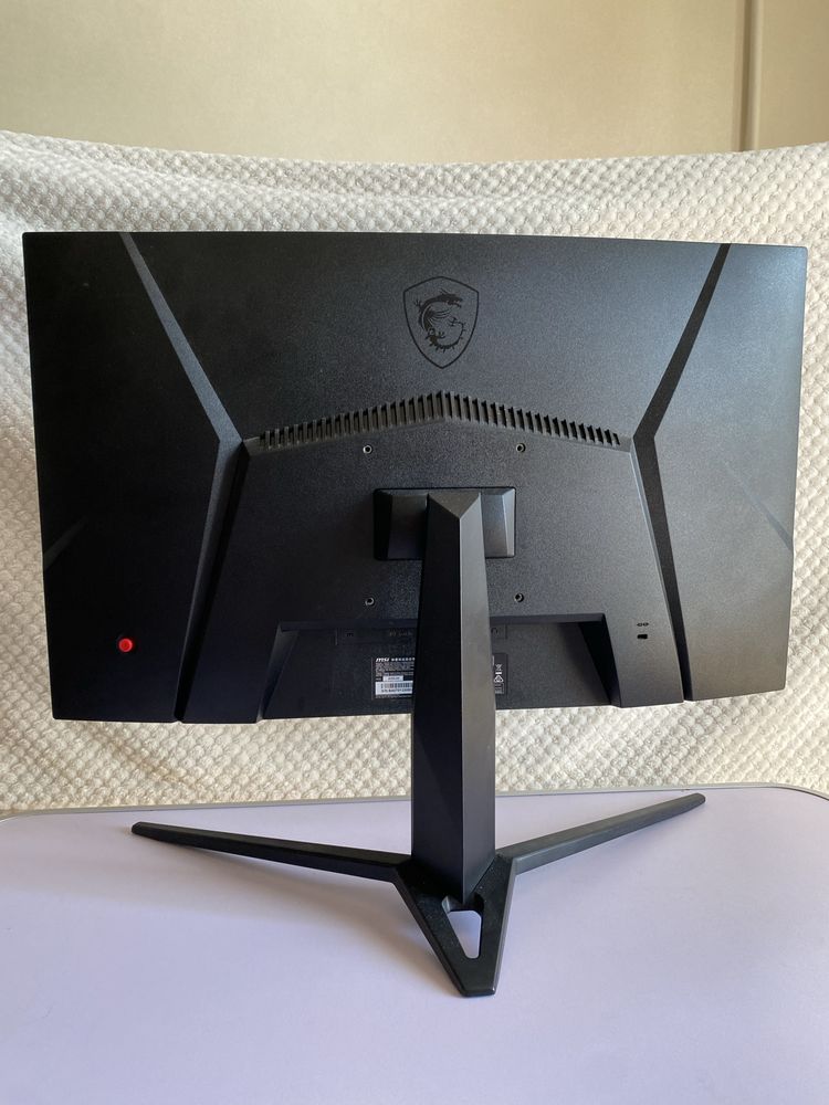 Монитор MSI Optix G24C4 Black