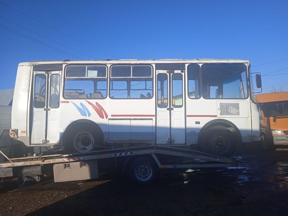 Автобус ,ПАЗ БЕЗ МОТОРА СТОЯВ МОТОР МАН 4.6  D0824 турбо з інтеркулеро