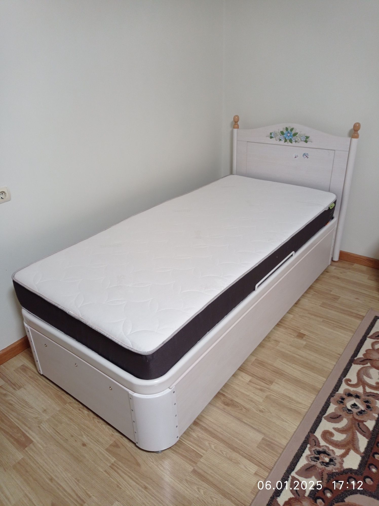 Спальня Флора для дівчат.