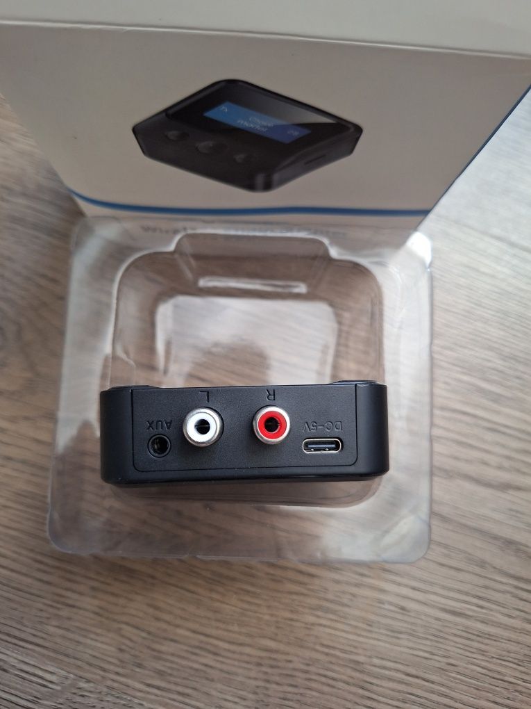 Безпровідний bluetooth аудіопередавач