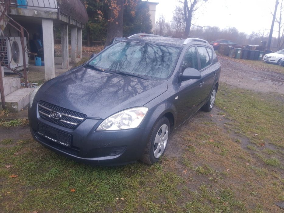 Kia cee'd SW 1.4 benzyna z Niemiec