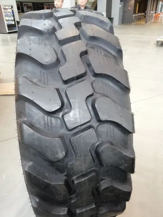 NOWA OPONA 405/70R20 (16.0/70R20) Multi Tough 143A8 TL GALAXY