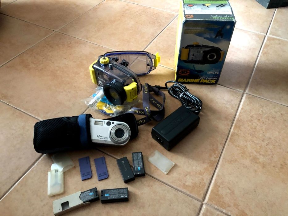 Maquina Fotográfica SONY com caixa estanque 40mts