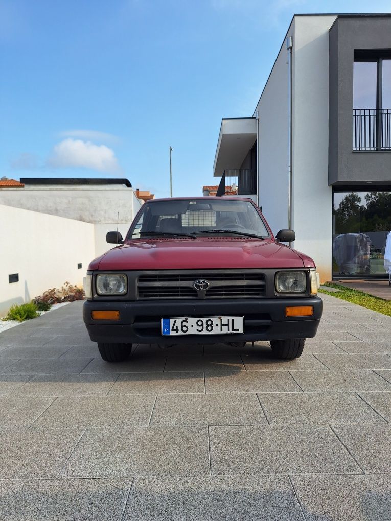 Toyota Hilux 2.4D_1996_235000 km