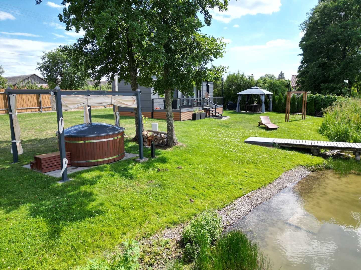 Mięta i Woda domek na Mazurach nad jeziorem | Balia z widokiem