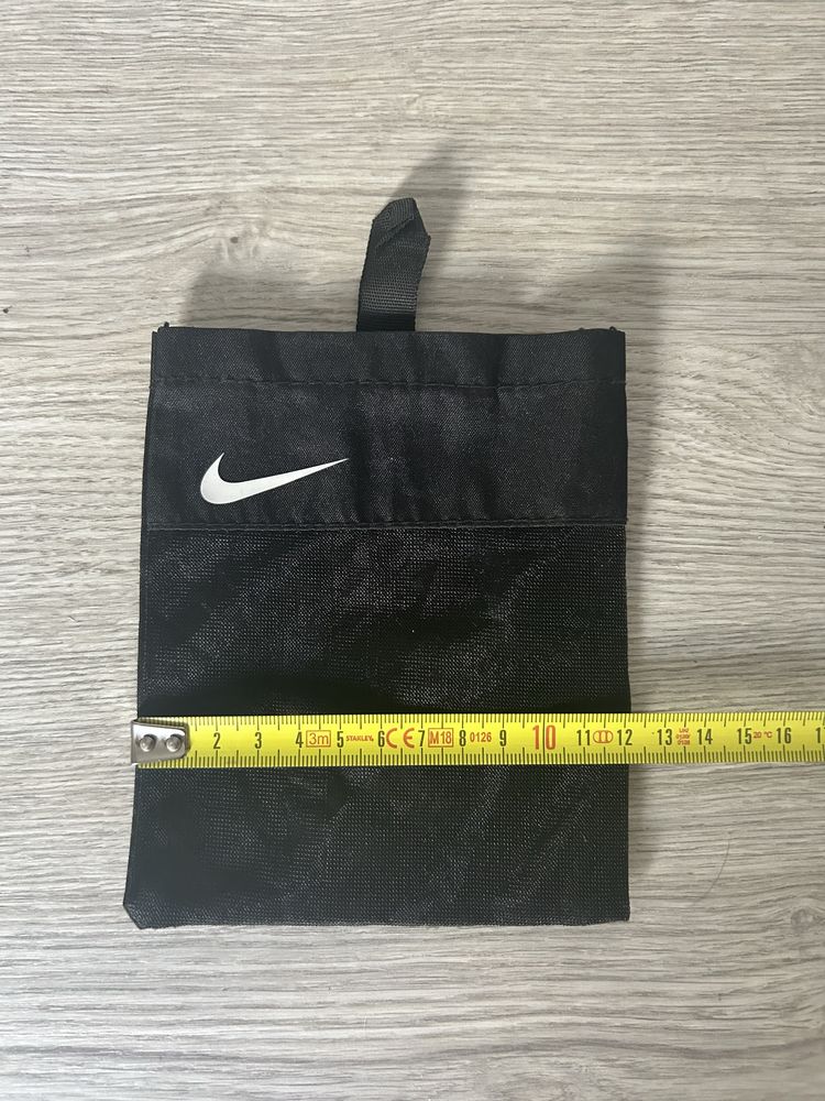 Bolsa multi-usos Nike
