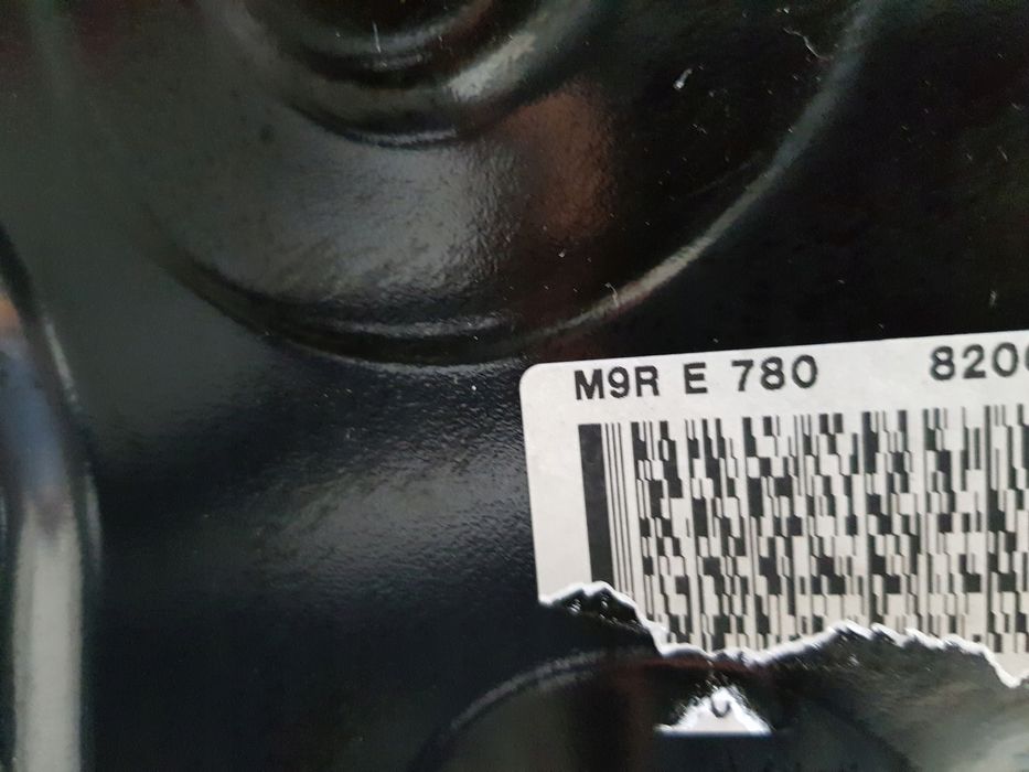 Silnik Kompletny Trafic Vivaro Primastar 2.0Dci