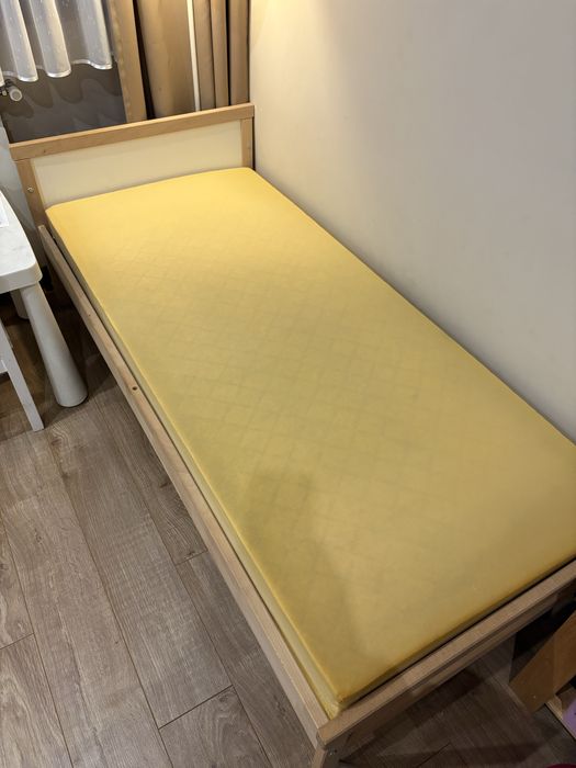 Łóżko dziecięce ikea sniglar  z materacem