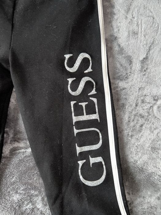 Leginsy Guess czarne