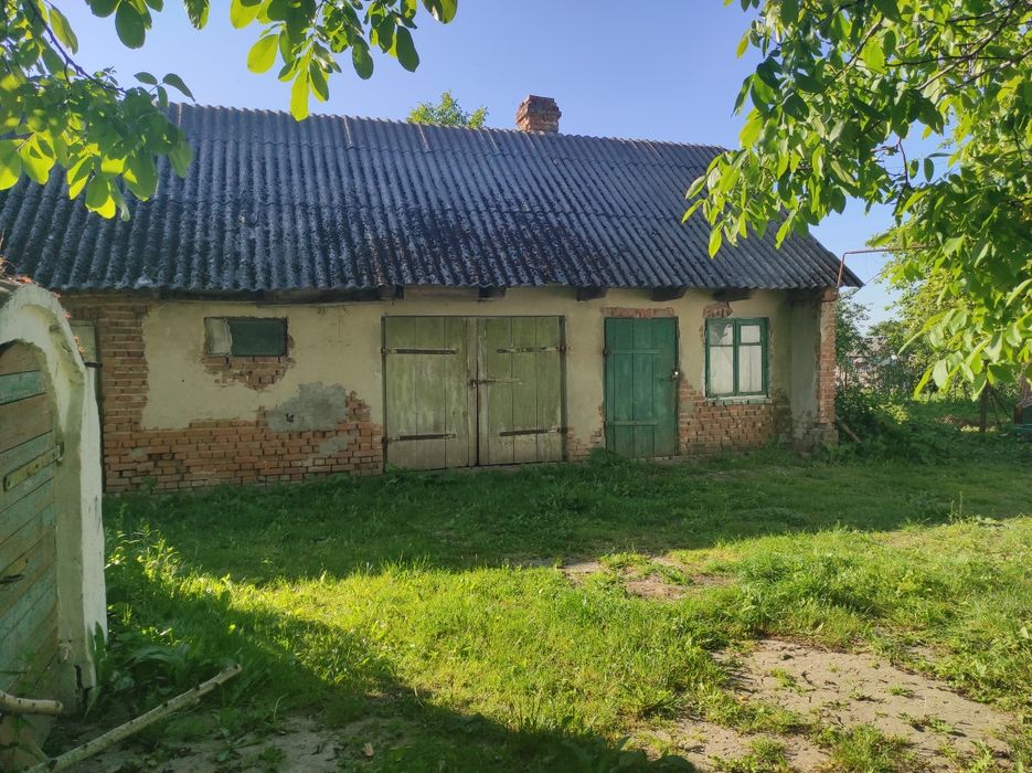 Будинок у селі Лемешів Волинської області