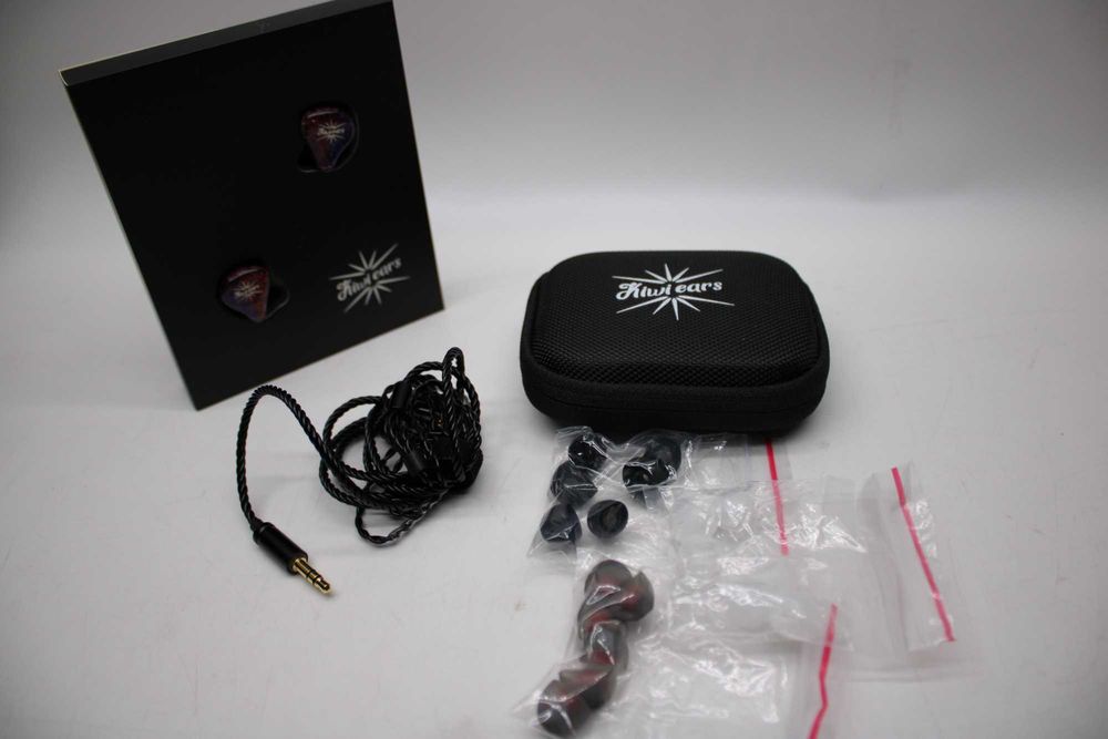 Kiwi Ears FORTEZA przewodowe słuchawki douszne 1BA + 2DD HiFi