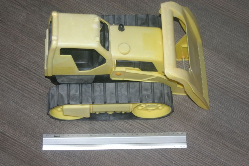 Бульдозер трактор Toy State САТ б/у 37 см пластик