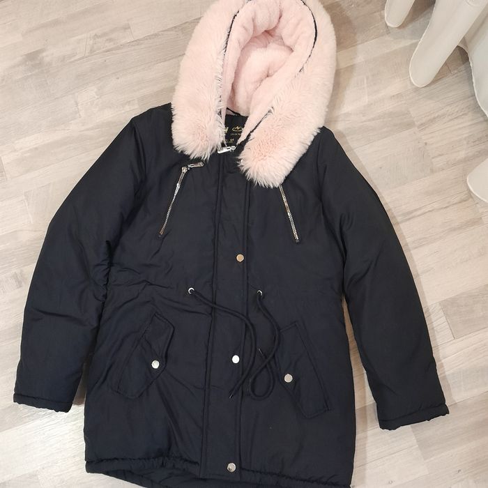 Куртка , бомбер на девочку