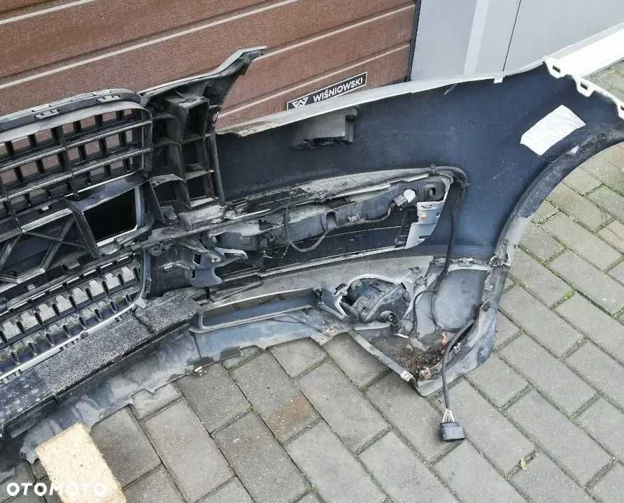 Zderzak atrapa grill Audi q7 4l