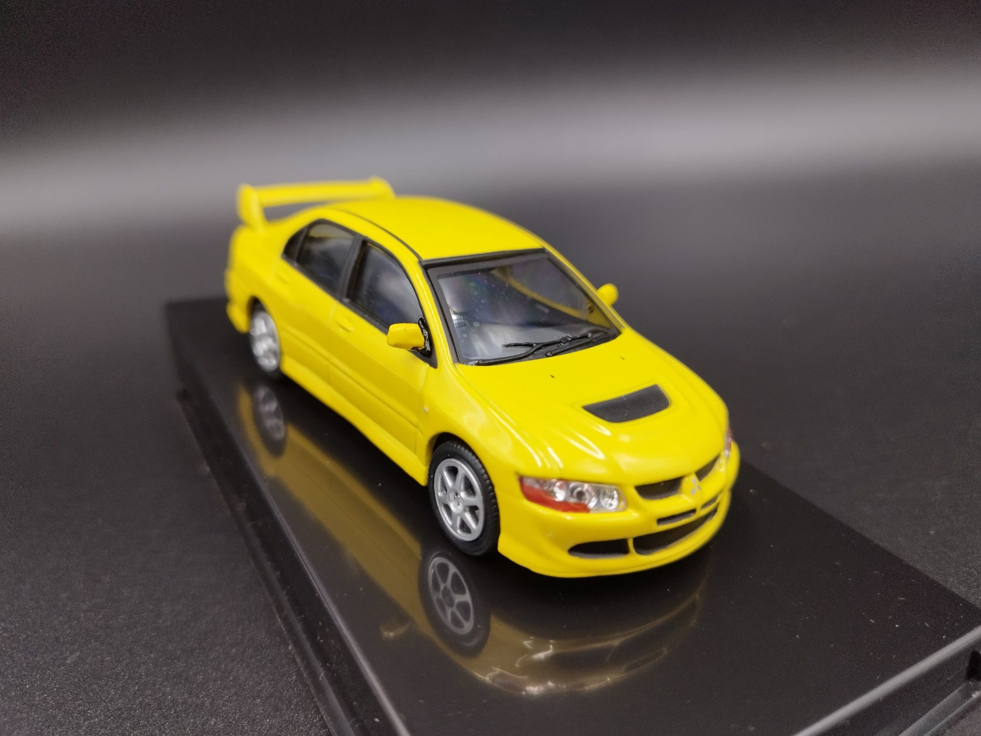 1:43 Joy city Mitsubishi Lancer Evo Vlll model