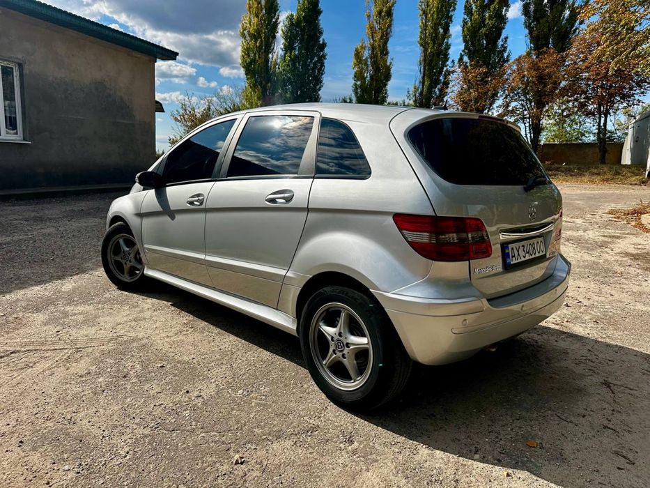 Мерседес В-180 2.0 cdi