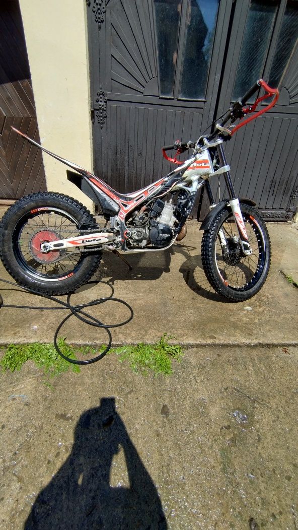 Trial beta Evo 300 2t 2018 możliwa zamiana i możliwość zarejestrowania