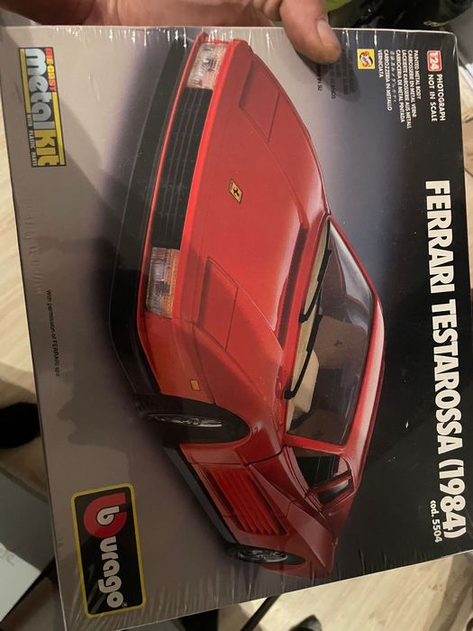 Bburago burago metal kit nowy w foli do skladania ferrari testarossa