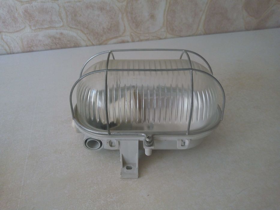 Фонарь освещения