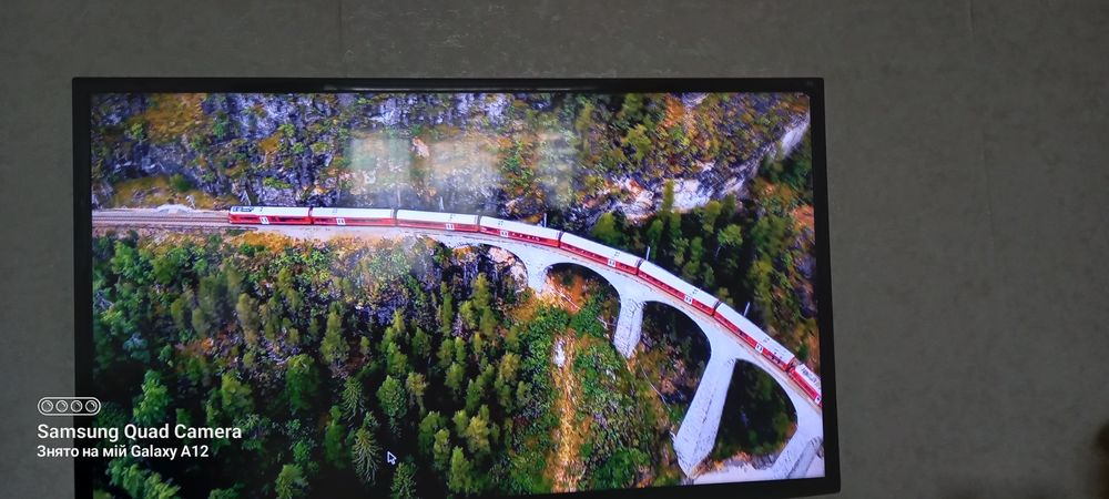 Рідкокристалічний телевізор SAMSUNG  40д.  3д.6серія.