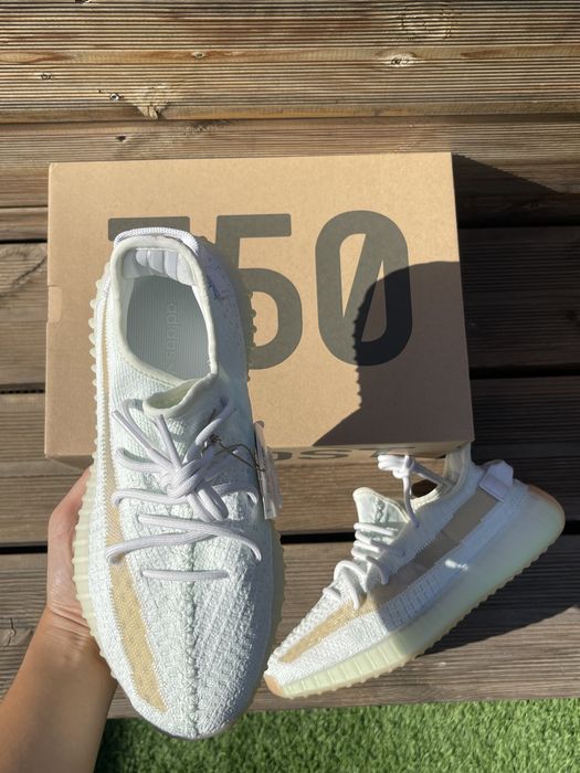 Adidas Yeezy “Hyperspace”