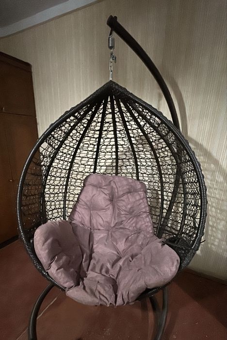 крісло-кокон та бігову доріжку Torneo