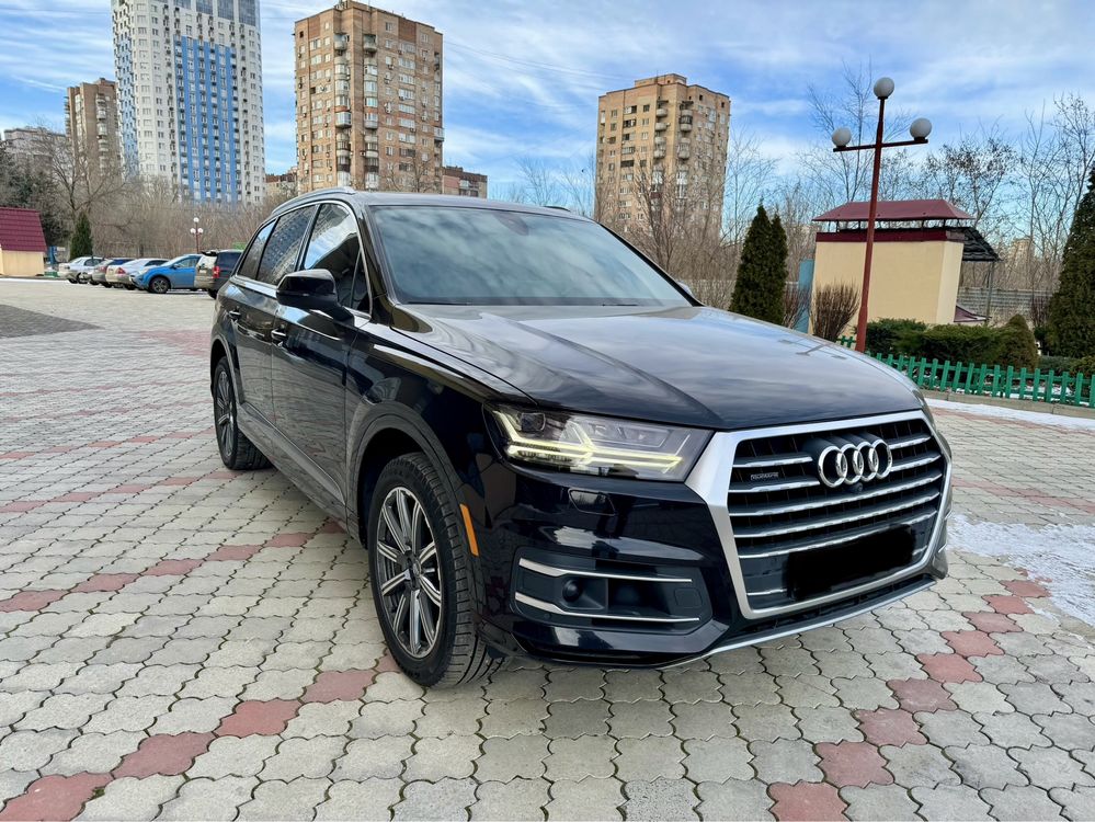 Audi Q7 3.0 full