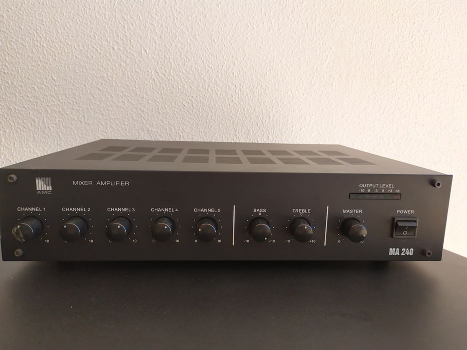 Amplificador Misturador AMC MA 240 com 6 colunas
