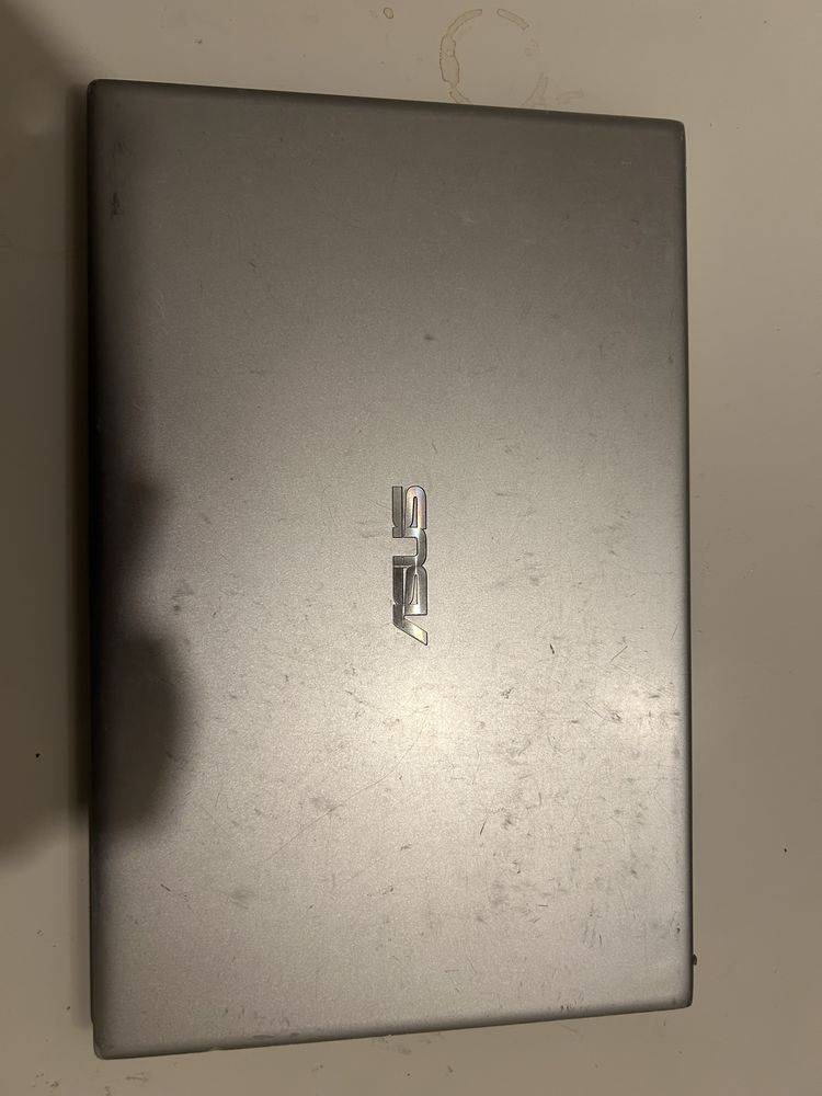 Laptop Asus Vivobook 14 8th gen