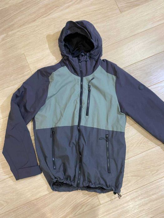 Продам куртку НМ