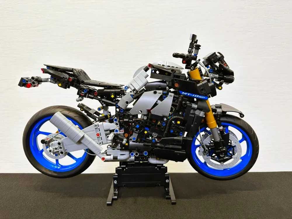 Yamaha MT-10 SP, 42159 - Klocki Lepin Technic + GRATIS