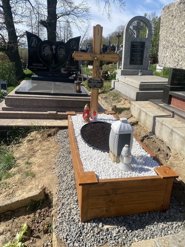 Дерев’яний надмогильник,обрамівка,надгробок,лавка на цвинтар