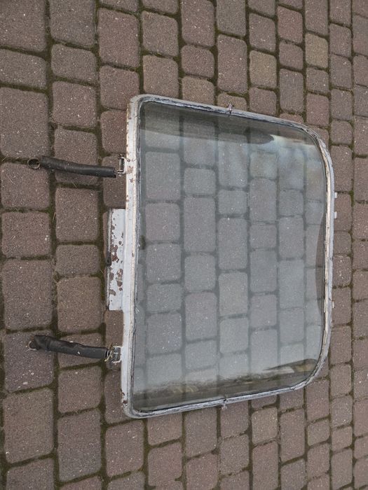 Ursus C328, C325, C330 Szyba kabiny rurkowej