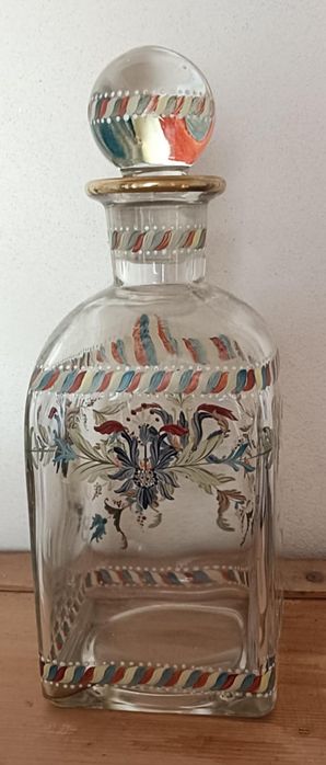 Garrafa pintada à mão