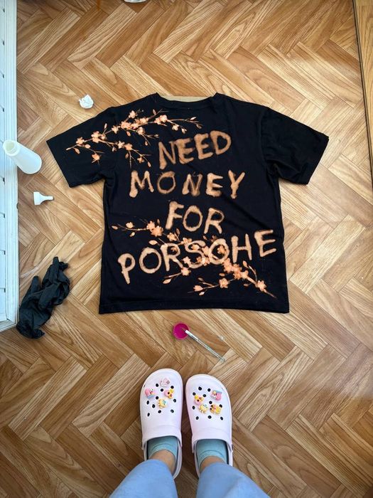 Футболка *Need money for Porsche