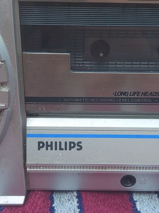 Stary Radiomagnetofon PHILIPS duży