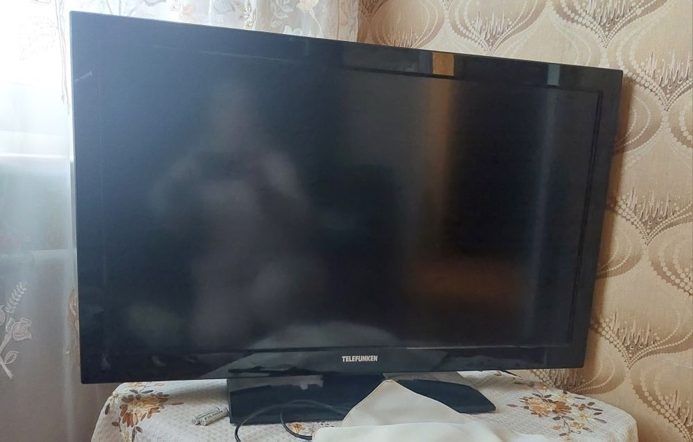 Продам телевизор