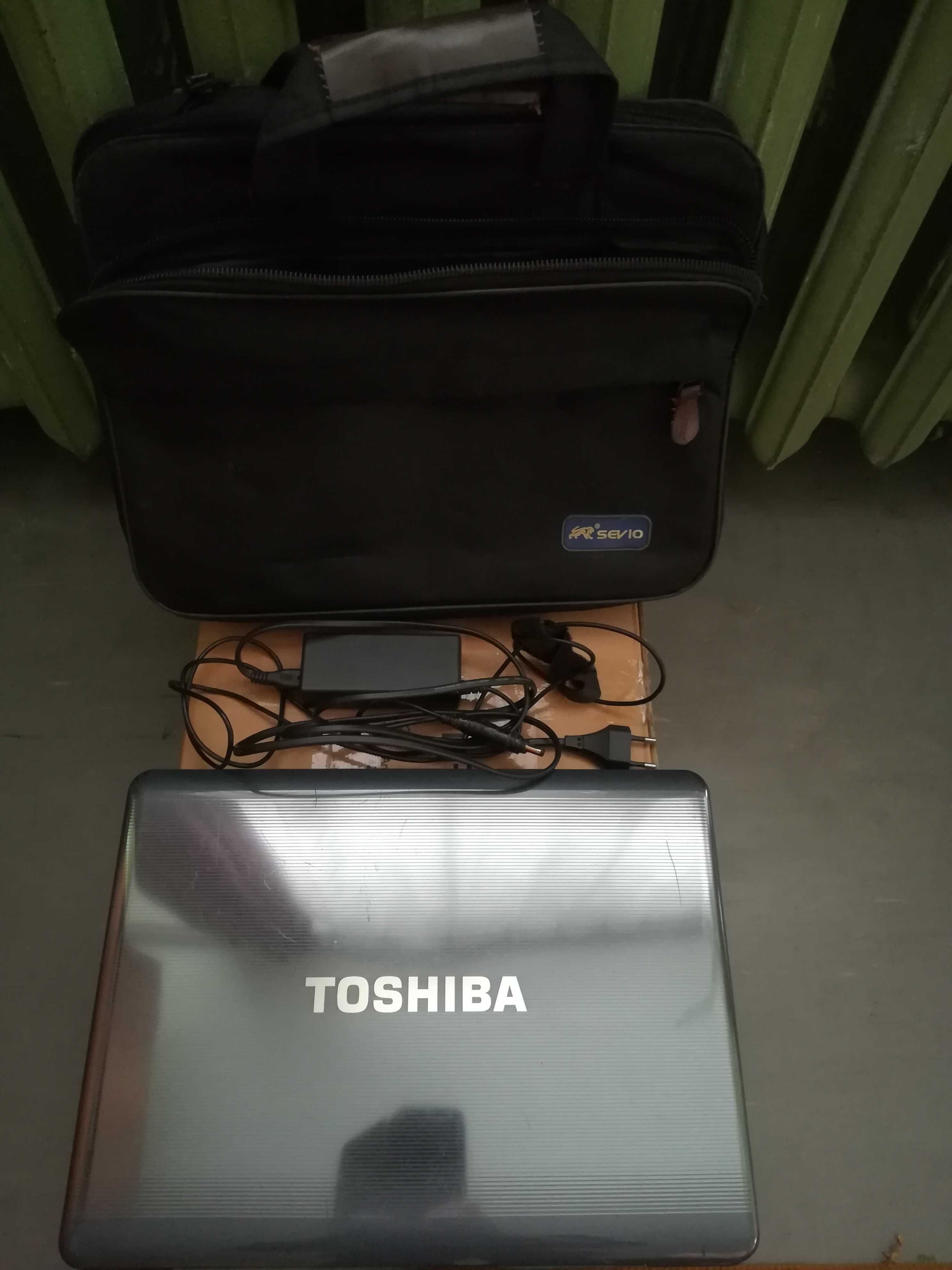 laptop toshiba a300d-16w zasilacz pudlelko ladny stan+torba na laptopa