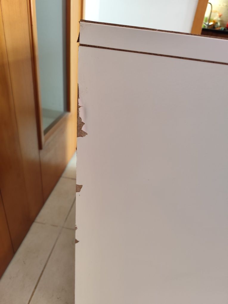 Cómoda com 3 gavetas
