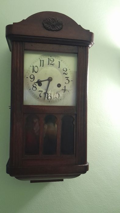 Zabytkowe zegary wiszące
