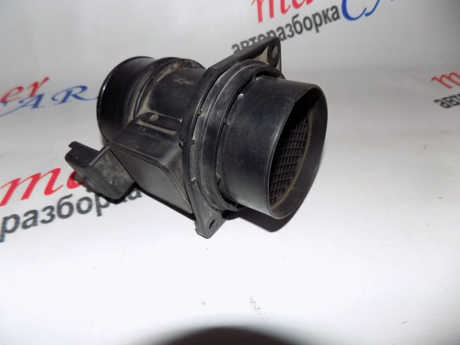 Расходомер воздуха 2.5 Рено Мастер Мовано Трафик 2,0 Кенго 1,5