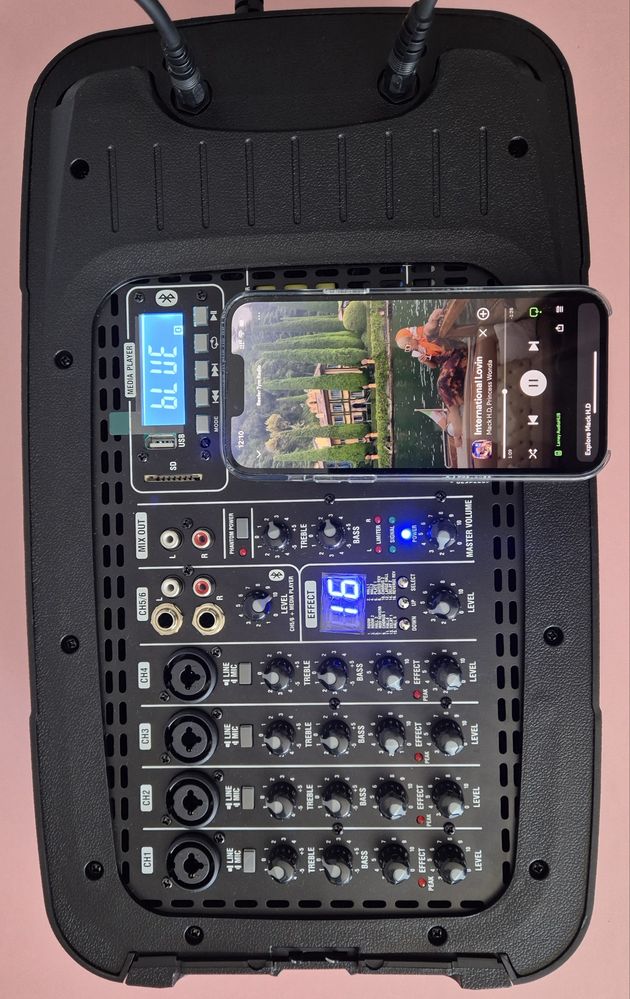 Aluguer Coluna de Som com Tripe e 2 microfone